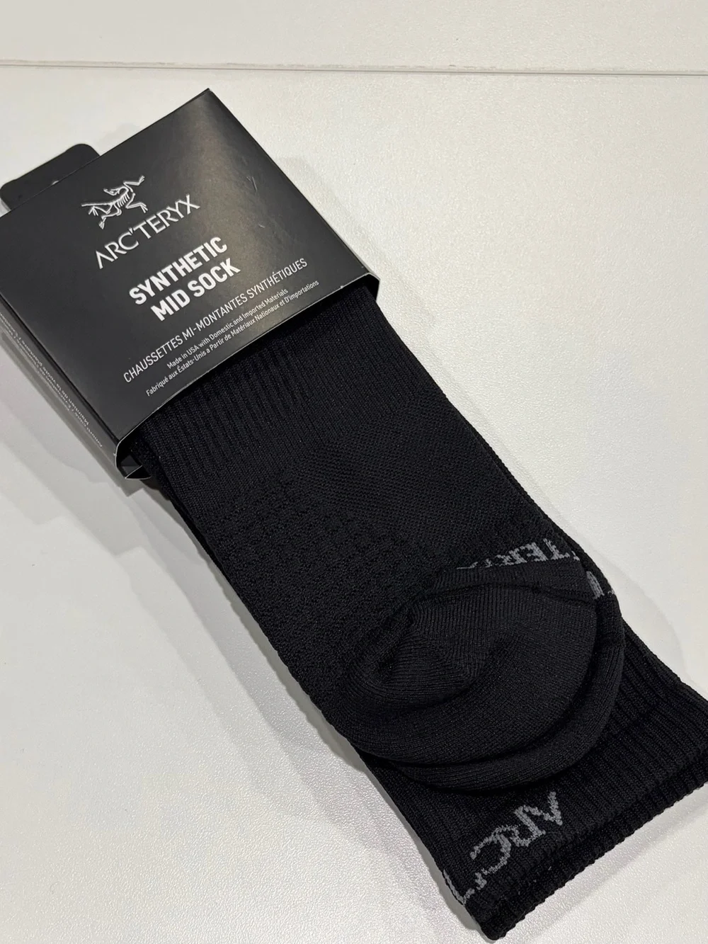 Arc’teryx Men's Medium Synthetic Mid Crew Sock Black NWT Focused Cushion Hiking